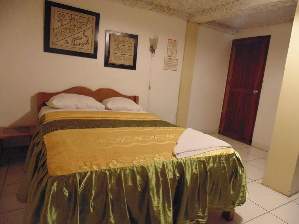 Hotel La Casona Iquitos Kültér fotó